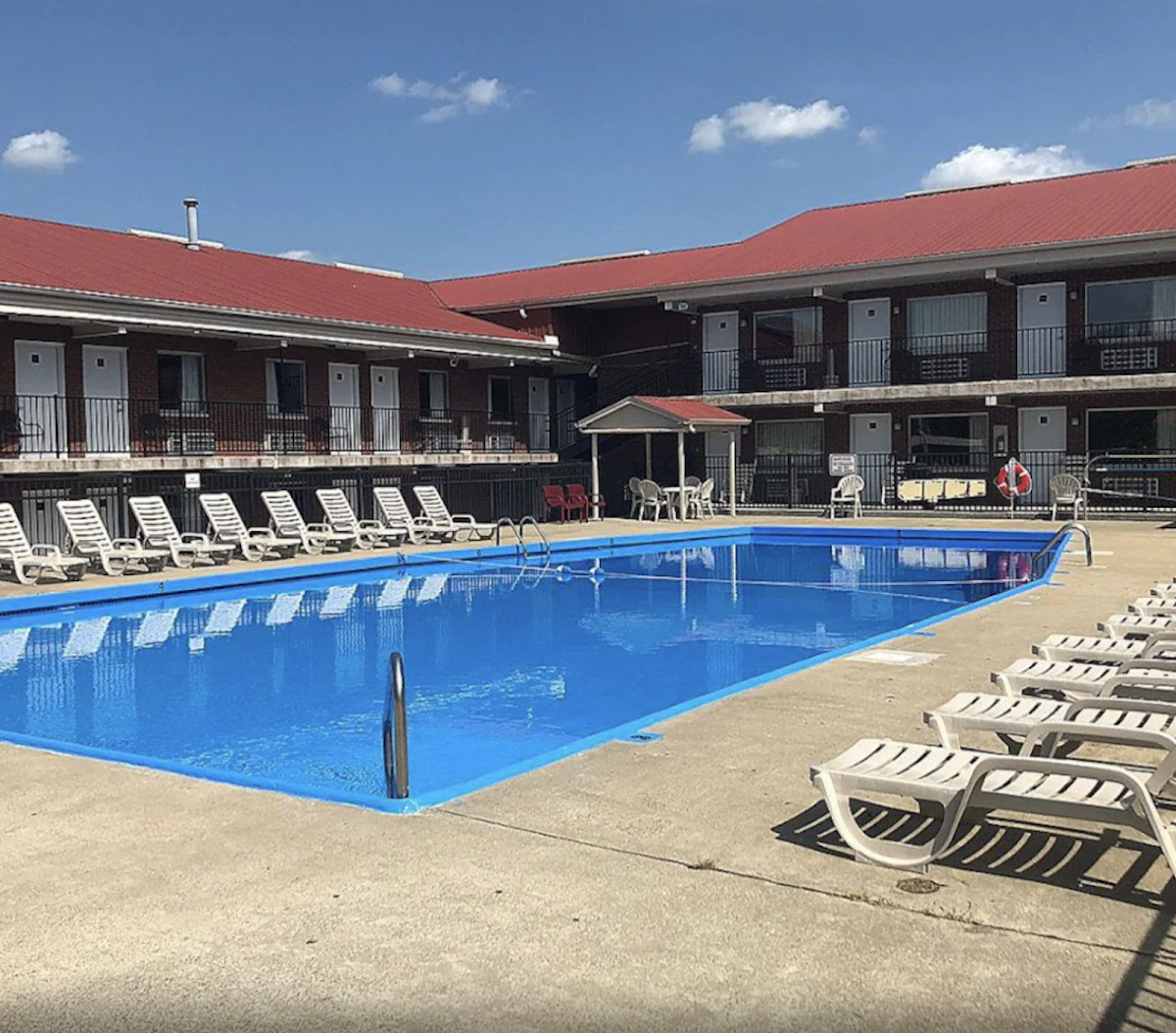 Bright Leaf Golf Resort